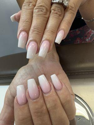 Cindy did a great job! I was looking for a new nail salon and now I found it. Clean salon, friendly staff.