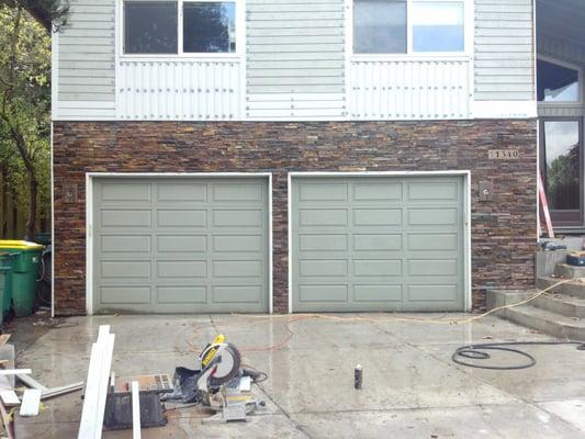 Natural stone vaneer to update the look of this house in sw Portland