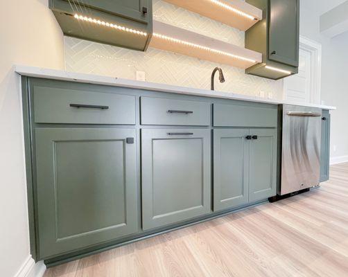 Basement Wet Bar with LED lighting