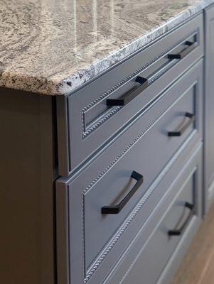 Beautiful finish, here's a close up of these kitchen cabinets painted Grizzle Gray w/ all new black hardware