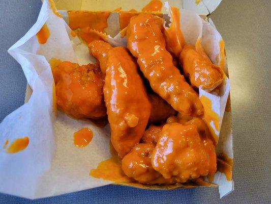 9 piece Classic Buffalo Boneless Wings