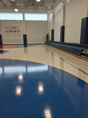 4
 A different angle of the gym floor