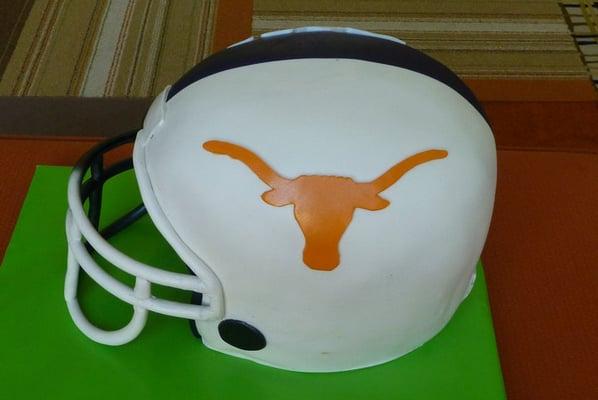 UT helmet cake