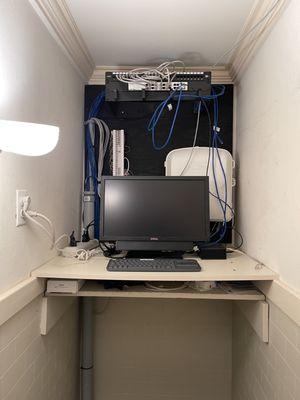 Rack w/ Patch Panel