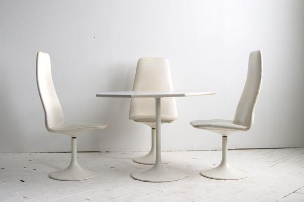 60's Tulip Dinette Set with Viggen Chairs by Borje Johanson of Johansen Designs just arrived in our shop this week!