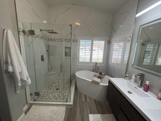 Full bathroom remodeling, tub shower