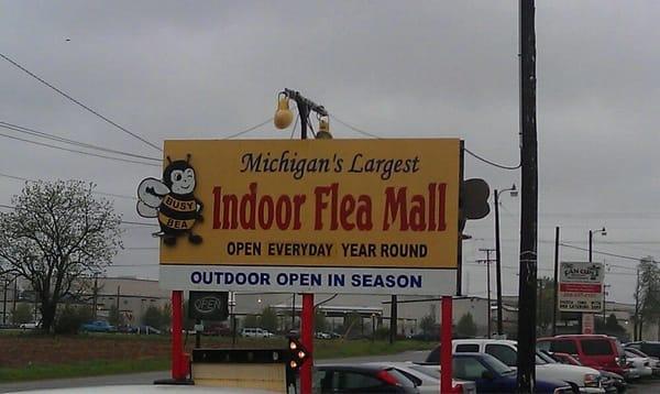 Busy Bea Flea Mall