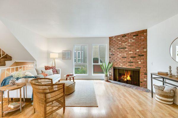 Silver Lake townhome listing sold over asking