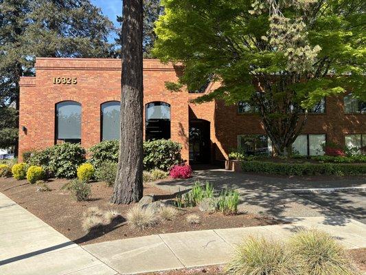 Front of Douglas Counseling office building.