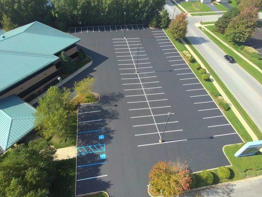 Asphalt Paving parking lots and large driveways