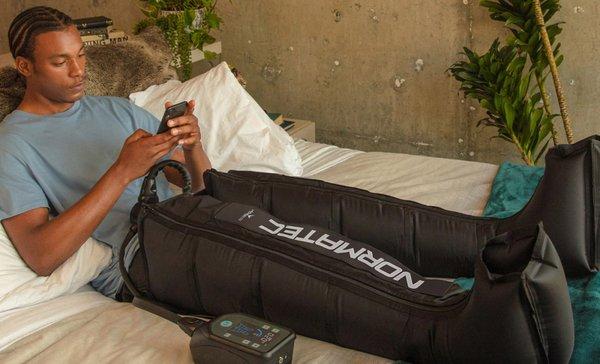 Compression pants to improve circulation and boost recovery