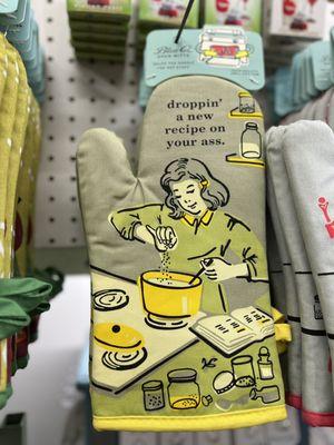 I need this oven mitt too! LOL.