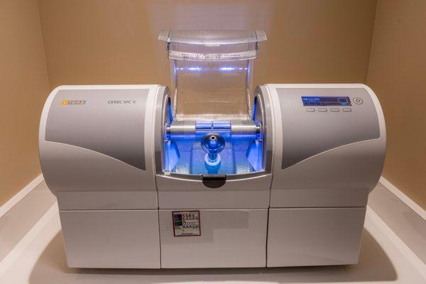 CEREC® CAD/CAM is the epitome of Modern Dentistry. It means that in just 2 hours you can have a crown!