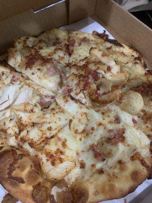 Newk's Q pizza