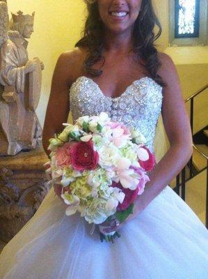 We love weddings here at In Full Bloom Floral! Stop by or schedule a consultation for your upcoming wedding today!