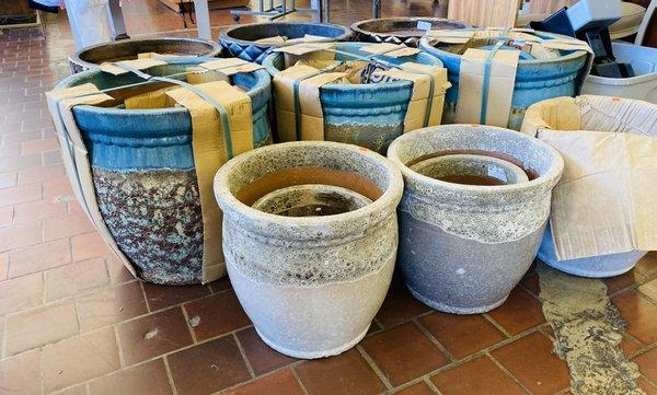 Springtime is just around the corner. We have Brand New flower pots to decorate your Patio, gazebo  or Porch.