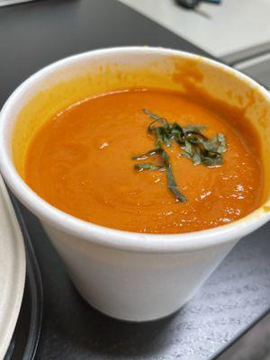 Tomato basil soup