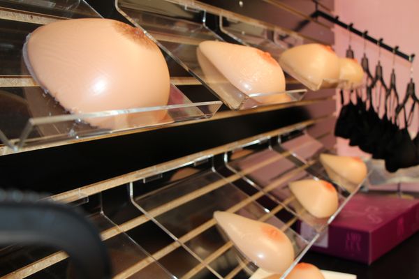 We have an extensive range of breast prosthetics for post-mastectomy, MTF transgender ladies, cosplay and crossdressers.