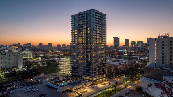 Dallas Urby is a 27-story high rise luxury apartment building in the heart of the Dallas Design District.