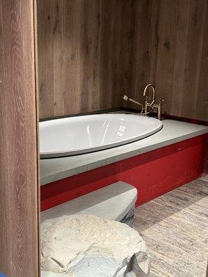 Concrete tub surround