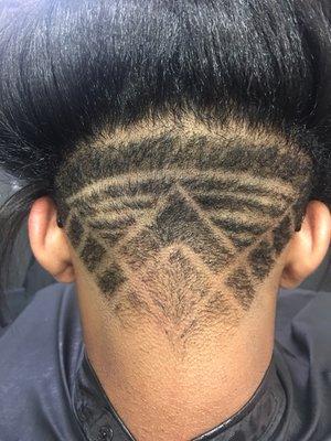 Just a free style added to this undercut ! It's so cool to have a design hidden back their !!