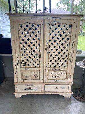 Consignment Furniture