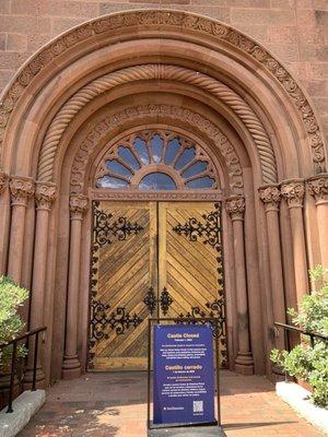 Smithsonian Castle is closed for renovations 6/25/2023.