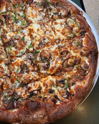 Philly cheesesteak pizza