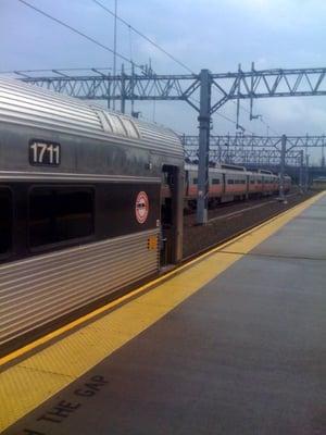 A Shoreline East train at New Haven Union Station