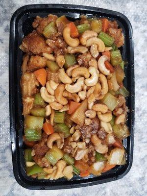 Chicken w/ Cashew nuts