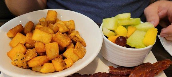 Side potatoes and side of fruit