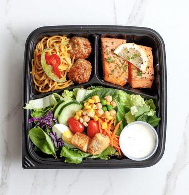 Salmon lunch box
 (Catering only)