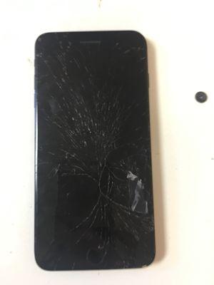 A shattered iPhone 7 Plus