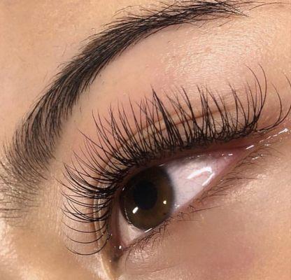 Classic eyelash extensions