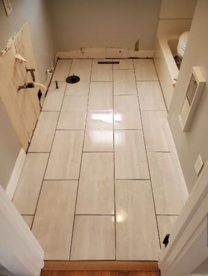 Tile bathroom floor