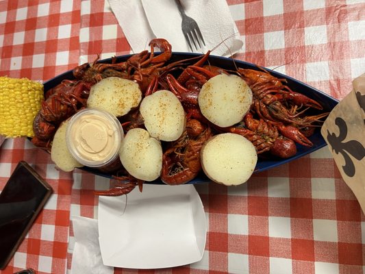 3-lbs of crawfish comes with corn and potatoes