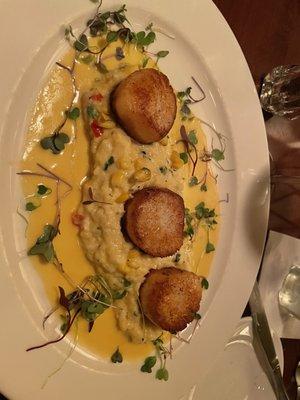 Scallops with lobster and corn risotto