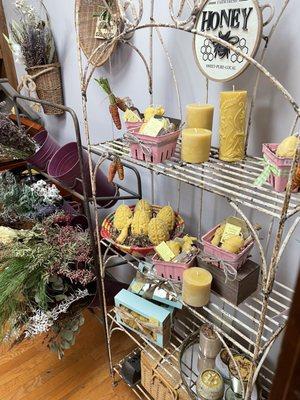 Natural wax candles and sets