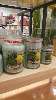 April Showers smell amazing! #yankeecandle #northcharleston