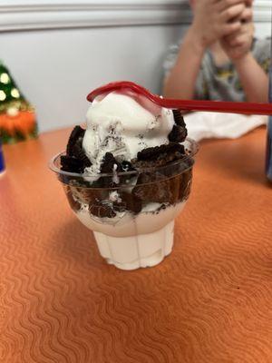 Soft serve vanilla and crushed Oreos