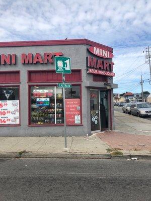 MiniMart: store front