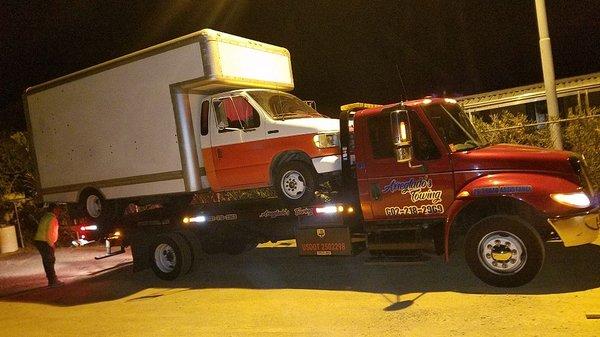 Arreglado's Towing