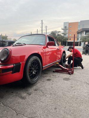 Porshe new tires