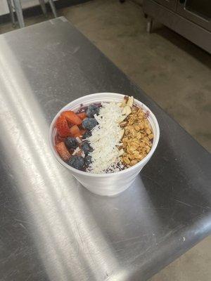 Acai bowls with many toppings