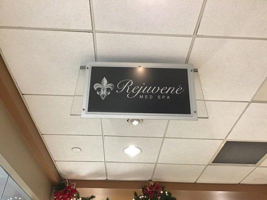 Rejuvené Med Spa is located in downtown New Orleans in the Ground Floor Annex of the Hancock Whitney Center (formerly One Shell Square)