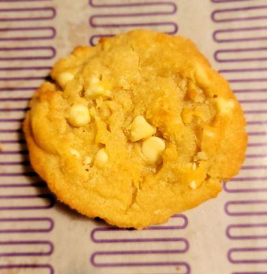 Insomnia Cookies White Chocolate Macadamia