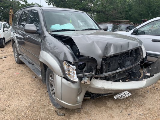 2004 TOYOTA SEQUOIA