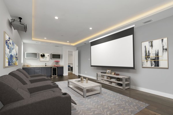 Modern Mediterranean Home-Theatreroom