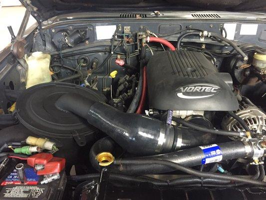 1988 Toyota landcruiser. Factory air intake modified to fit the new v8 transplant.