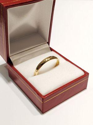 18K wedding band